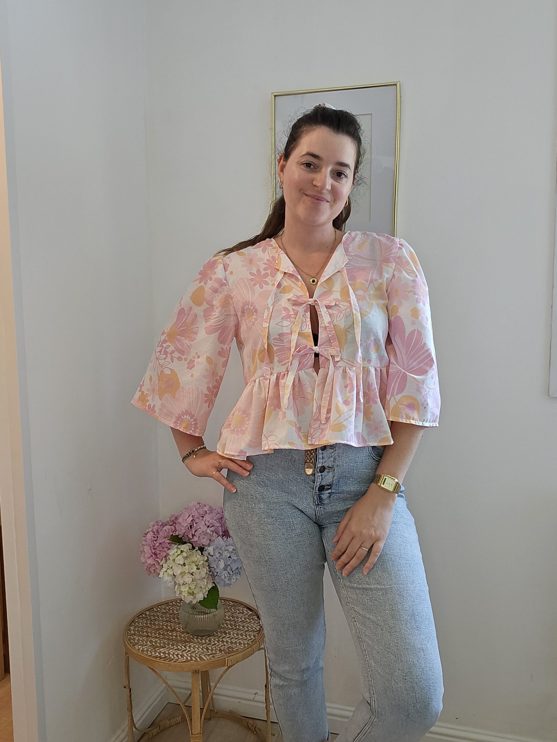 Blouse à nouer avec basques- Imprimé fleurs XXL – Image 12