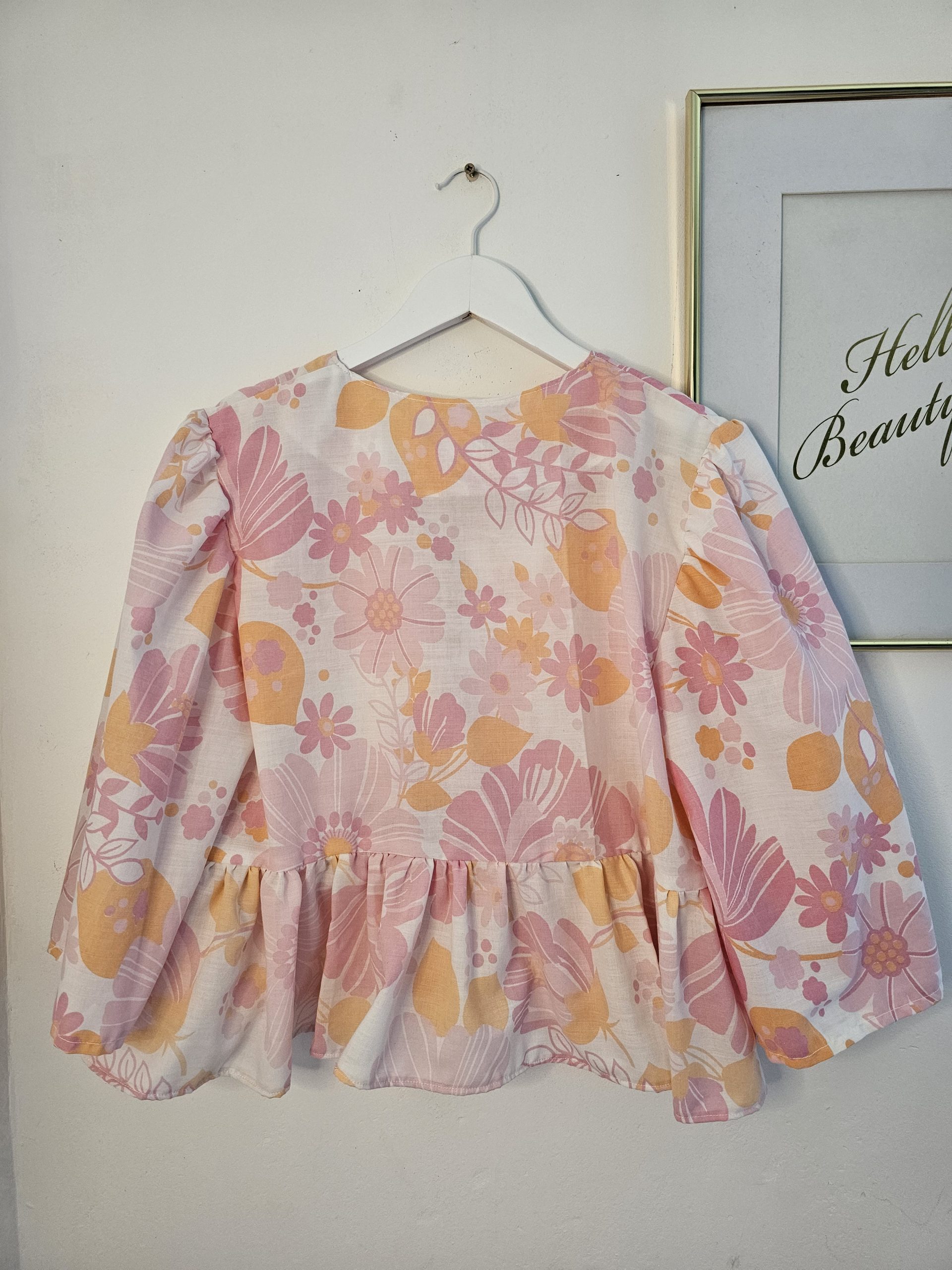 Blouse à nouer avec basques- Imprimé fleurs XXL – Image 2