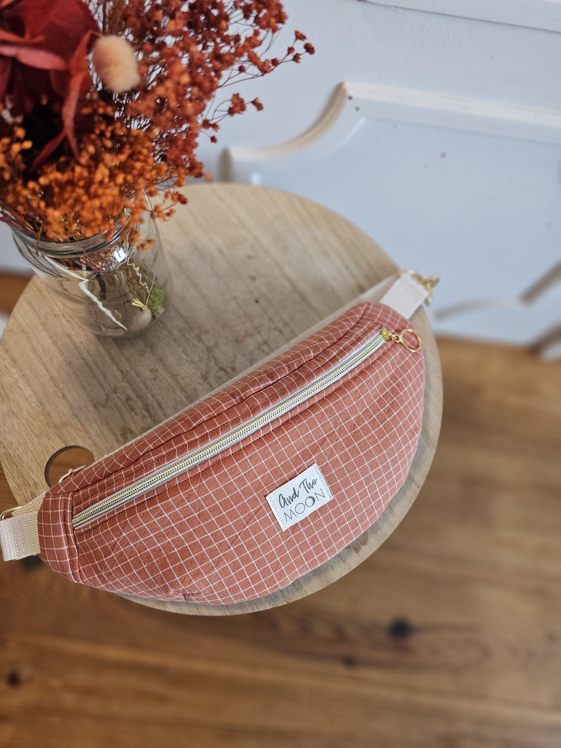 Sac banane upcyclée à carreaux terracotta